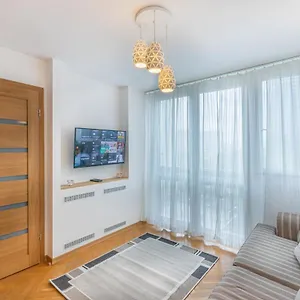 https://apartment-strict-warsaw-center-metro-free-parking.warsawhotelspoland.com